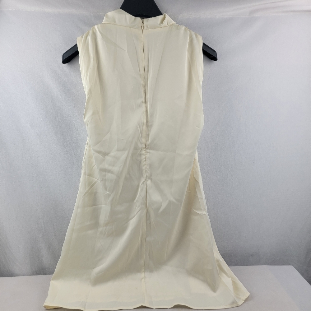 NWOT Lena high neck ruched shoulder sleeveless shift dress Size Small - Picture 5 of 6